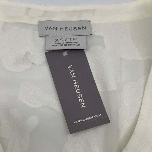 NWT Van Heusen 3/4" Tie V-Sleeve Semi-Sheer Ivory Lace Floral Blouse Size XS - Picture 3 of 10